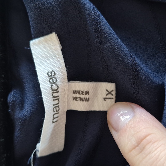 Maurice's Navy 3/4 Sleeve Blouse | Size 1X - Picture 5 of 7